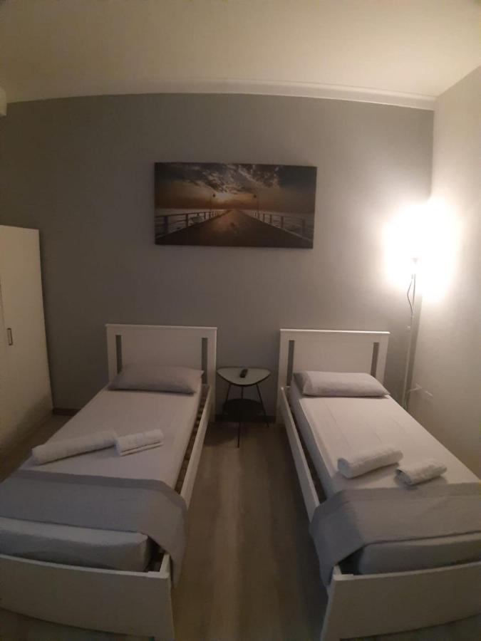 Standard Double Room,998170992:JPEG