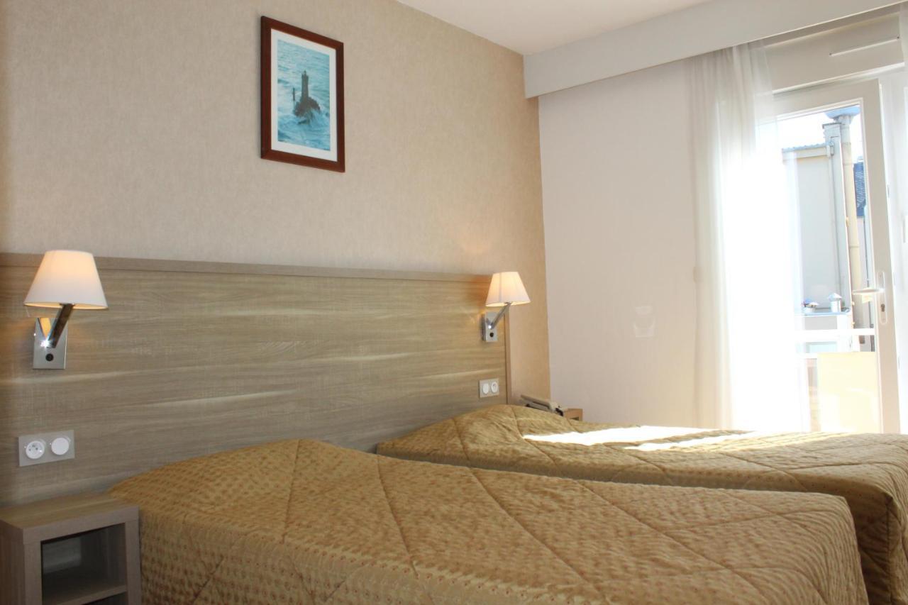 Triple Room Shower,998660058:JPEG