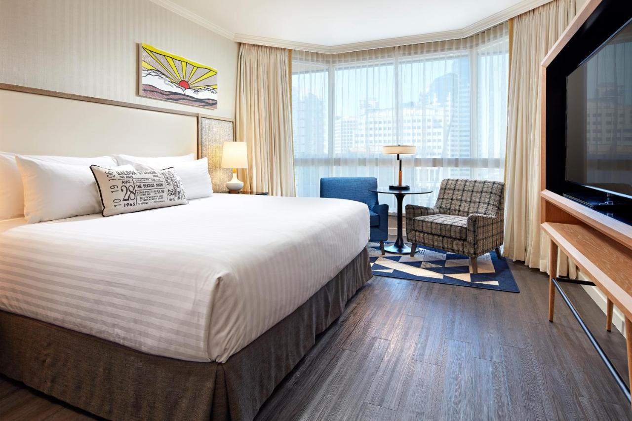 Fab King Room
