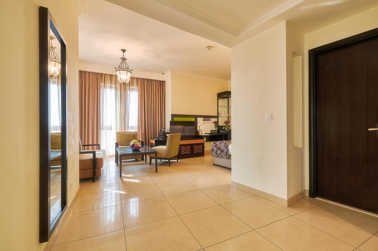 Superior One-Bedroom Apartment