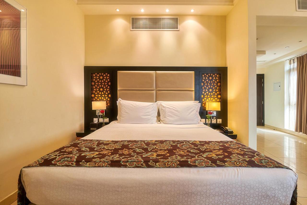 Superior One-Bedroom Apartment