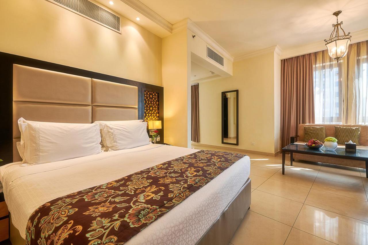 Superior One-Bedroom Apartment