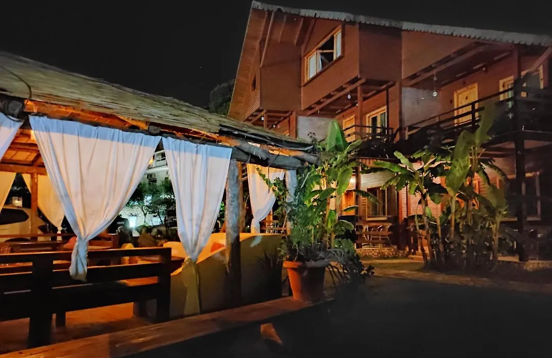 Guesthouse Vila Druri Dhermi-1