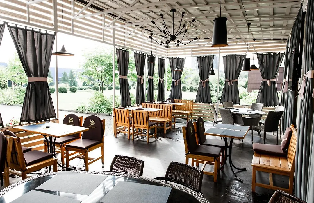 Lviv Ramada Hotel-1