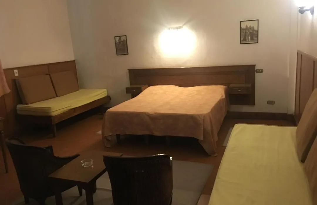 Pension Roma-1
