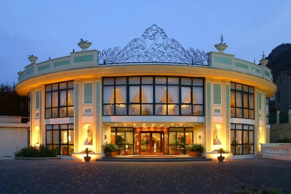 Grand Hotel La Pace (Adults Only)-1