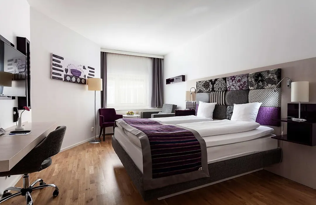 Solna Park & Hotel-1