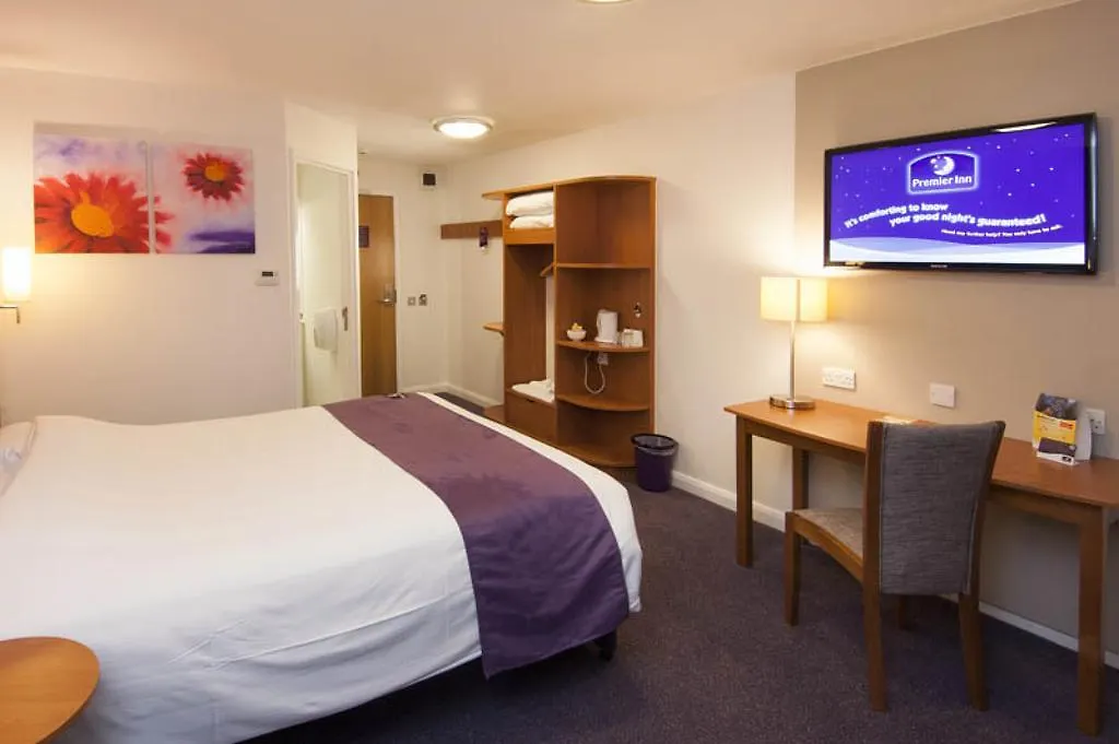 Premier Inn London Victoria-1