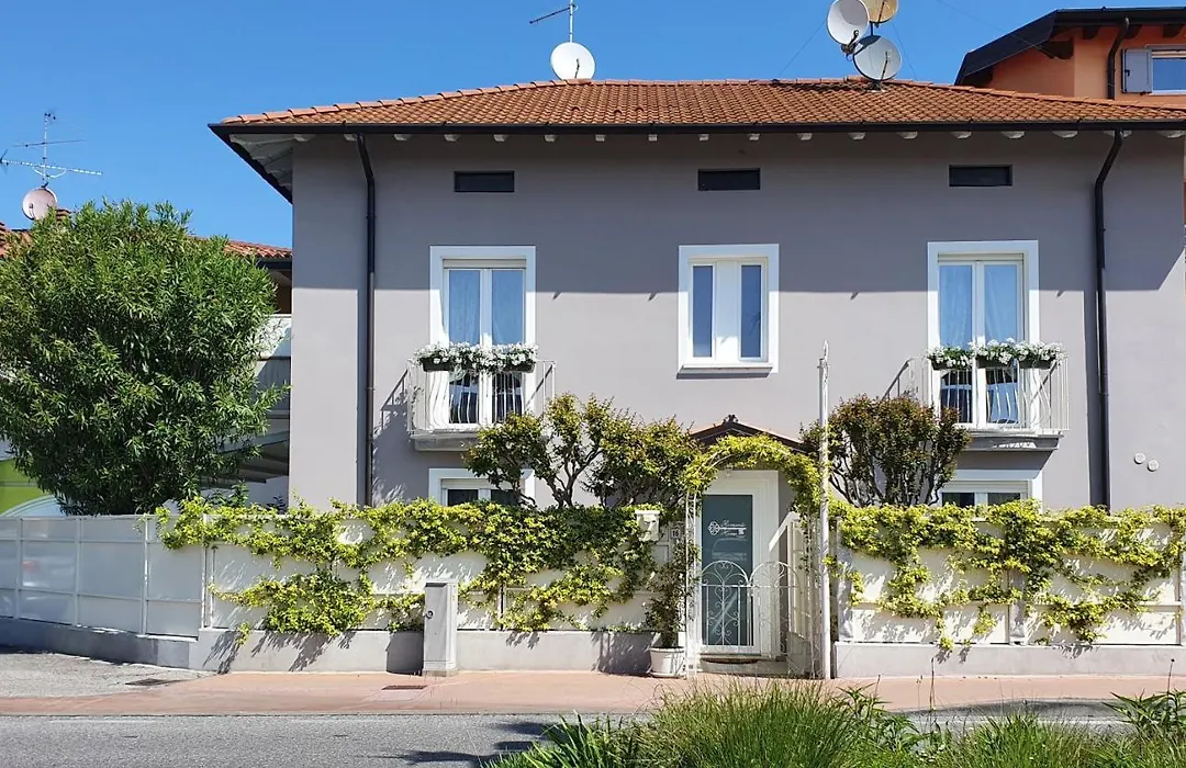 Romantic Home-1