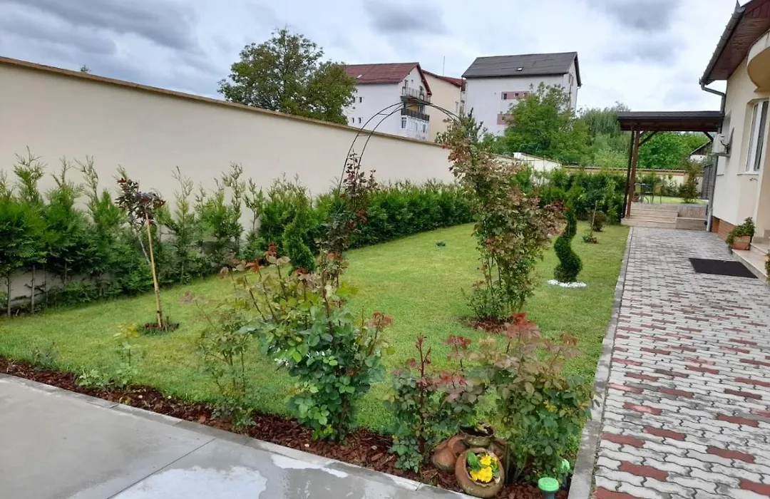 Noblesse House Deva-1