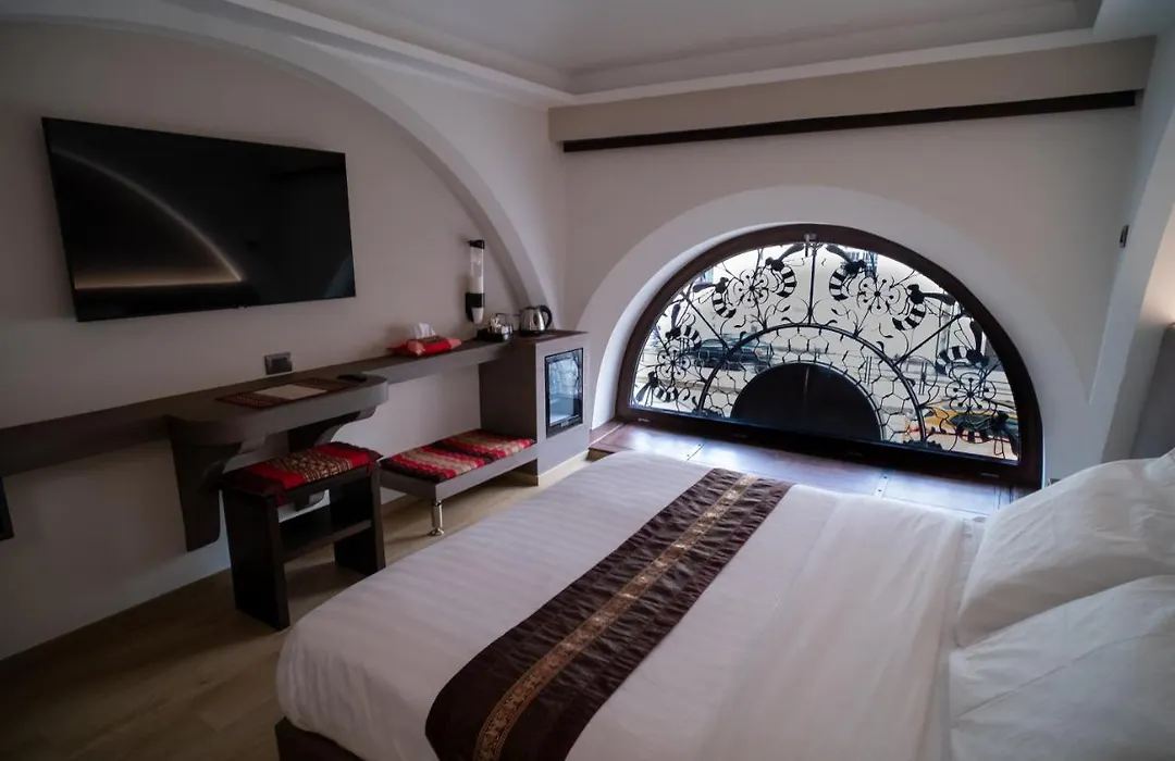 Arcadian Suite&Rooms-1