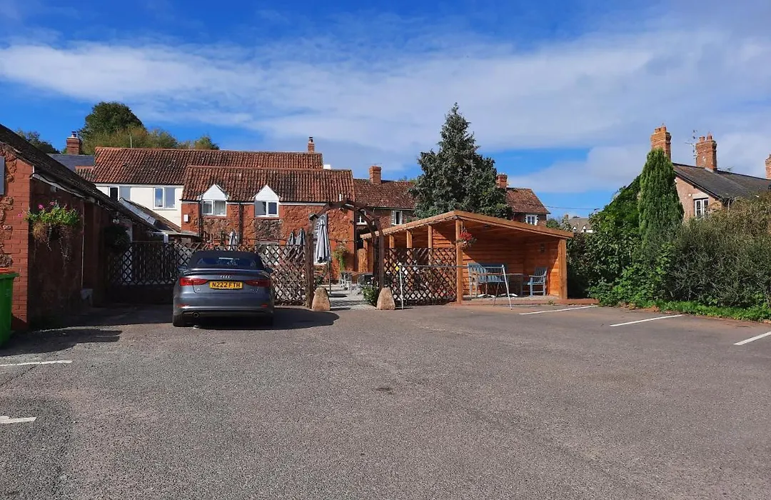 The New Inn Halse-1
