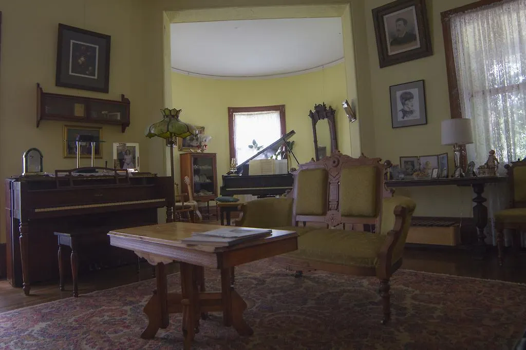 Lehmann House Bed & Breakfast-1
