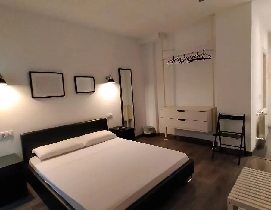 Room Pride-1