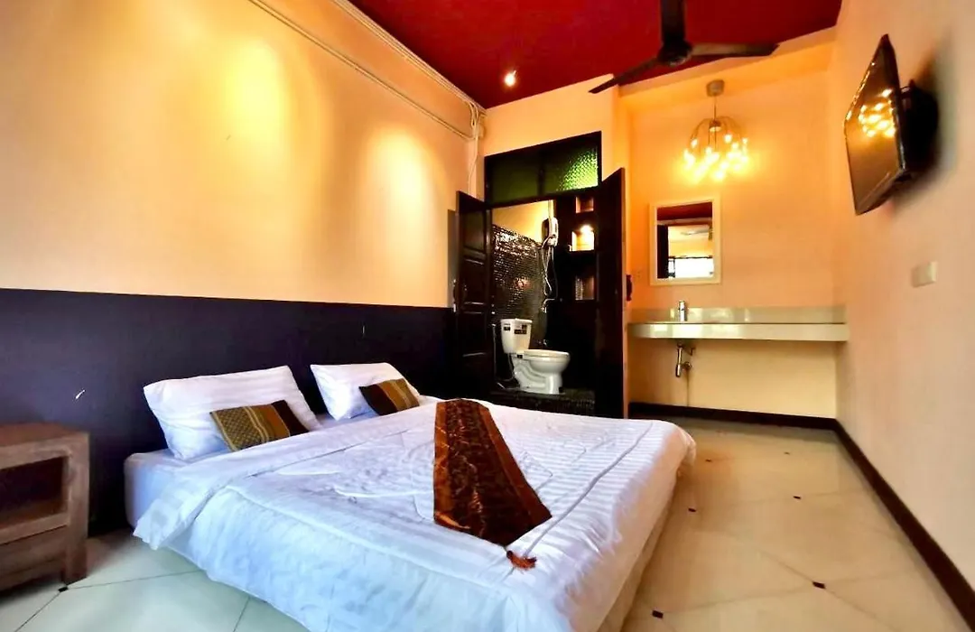 Madera House Chiang Mai-1