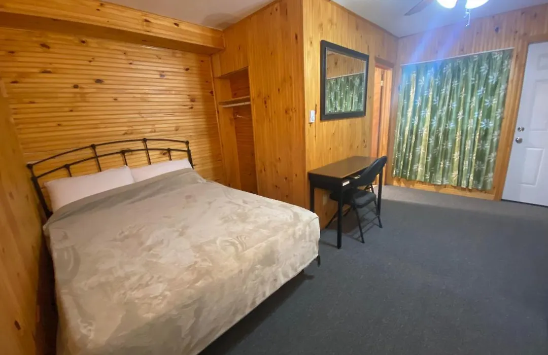 Hillcrest Motel-1