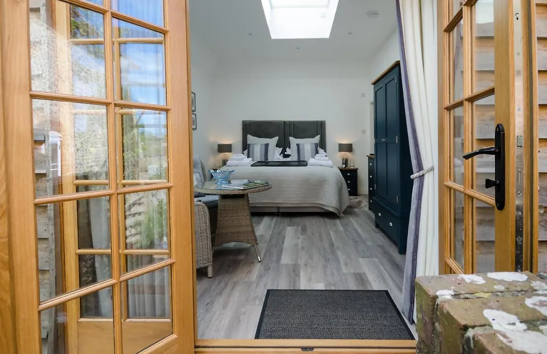 Lavender Lodge-1