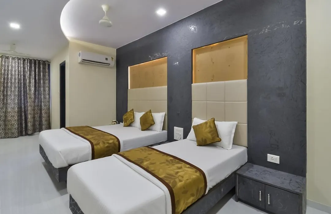 Hotel Aroma- Dadar-1