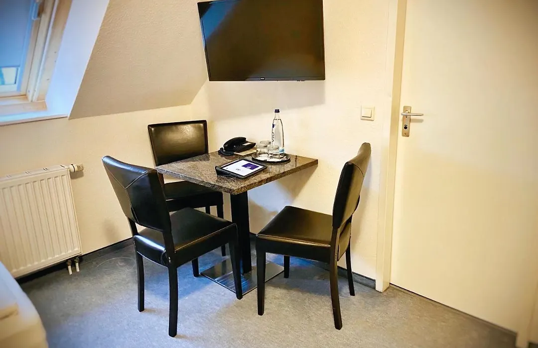 Hotel Kaiserswerth-1