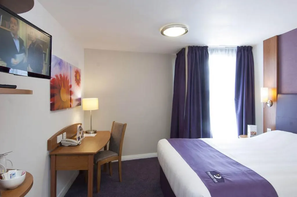 Premier Inn Derry / Londonderry-1
