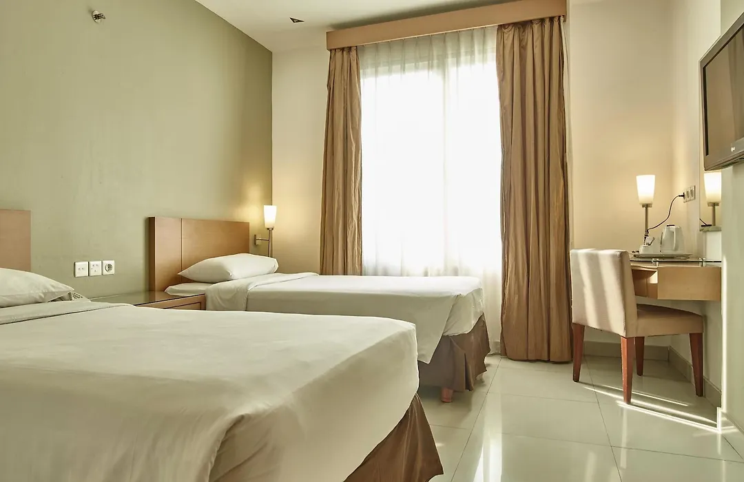 Triniti Hotel Gajah Mada-1
