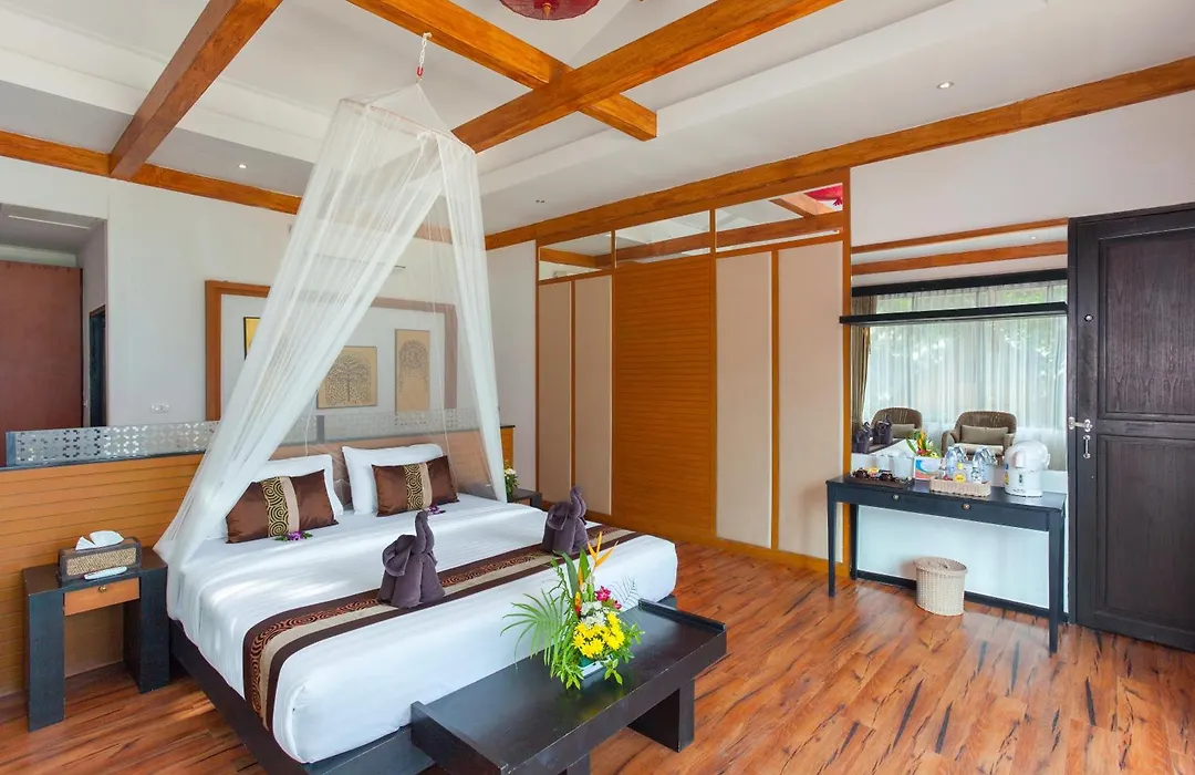 Phi Phi Long Beach Resort & Villa-1
