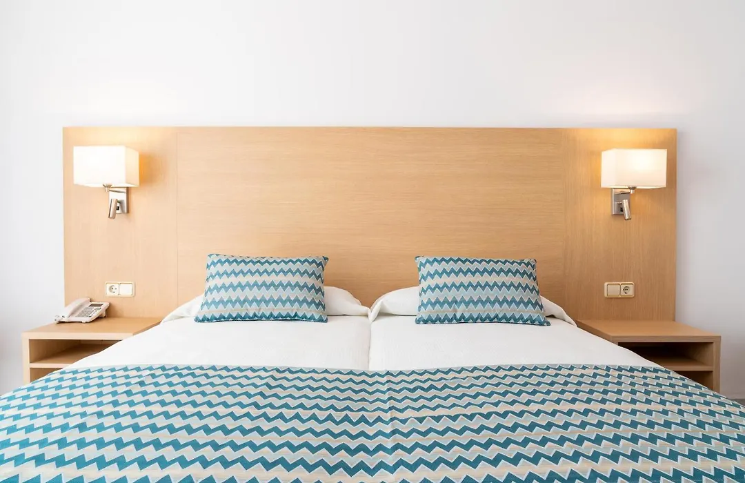 Hotel Riutort-1
