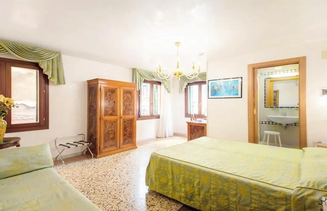 Antica Casa Carettoni-1