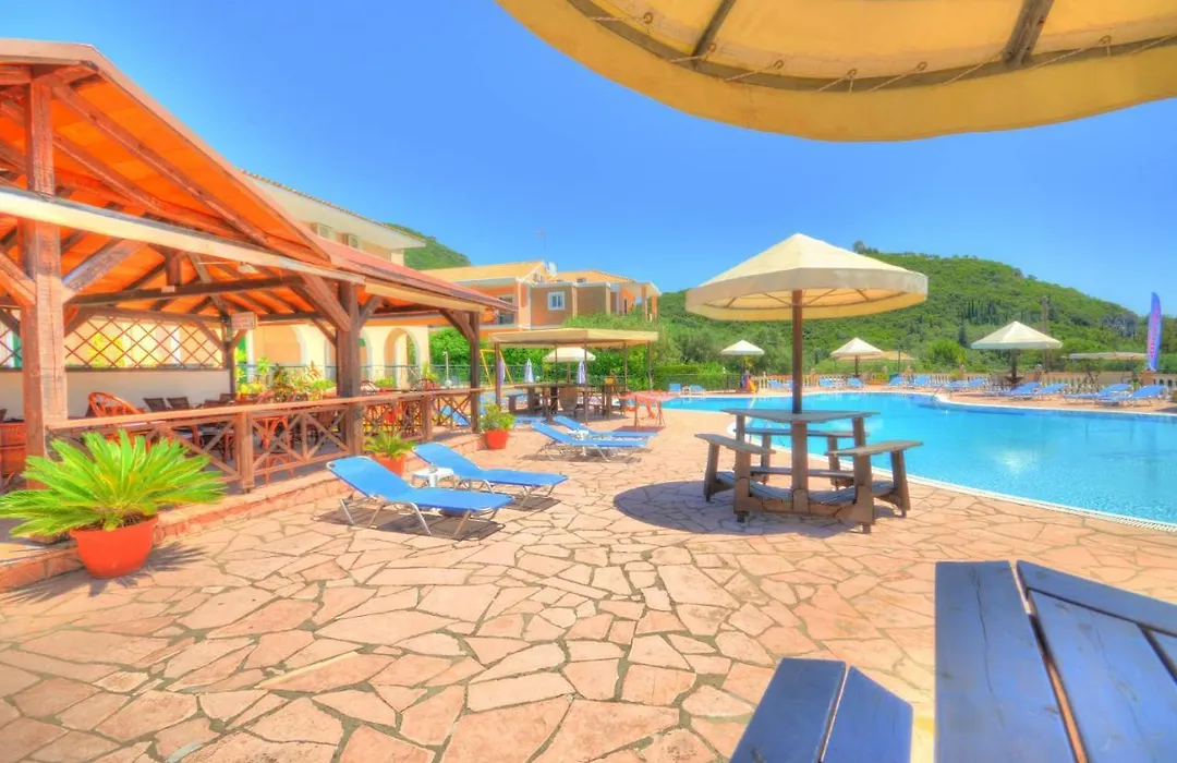 Filoxenia Studios And Mermaid Pool-1