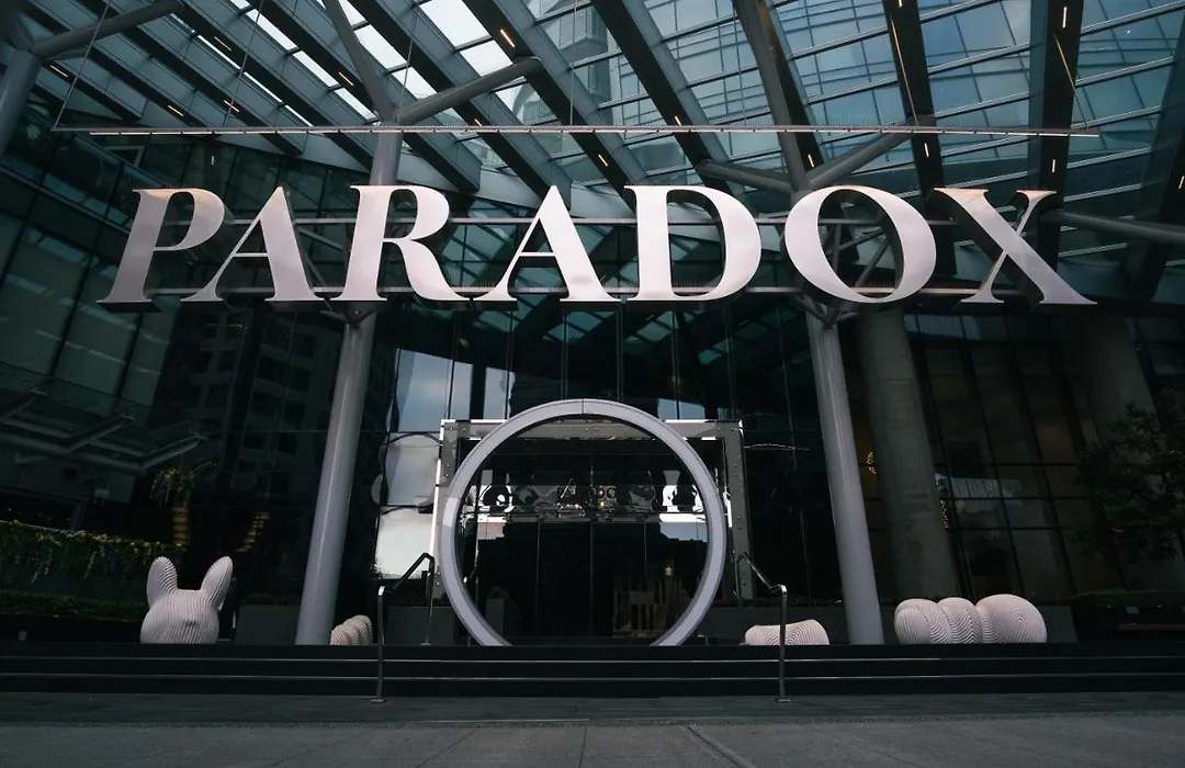 Paradox Vancouver-1