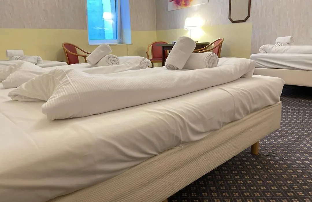 Hotel Tabor Rooms-1