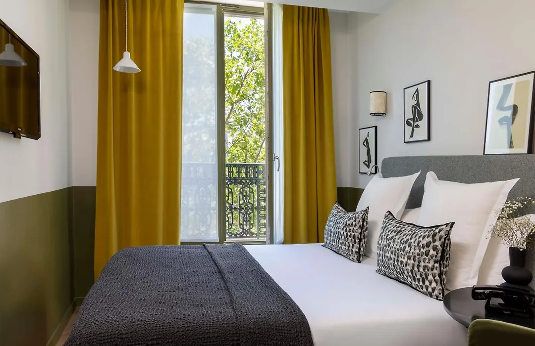 Le Petit Beaumarchais Hotel & Spa-1