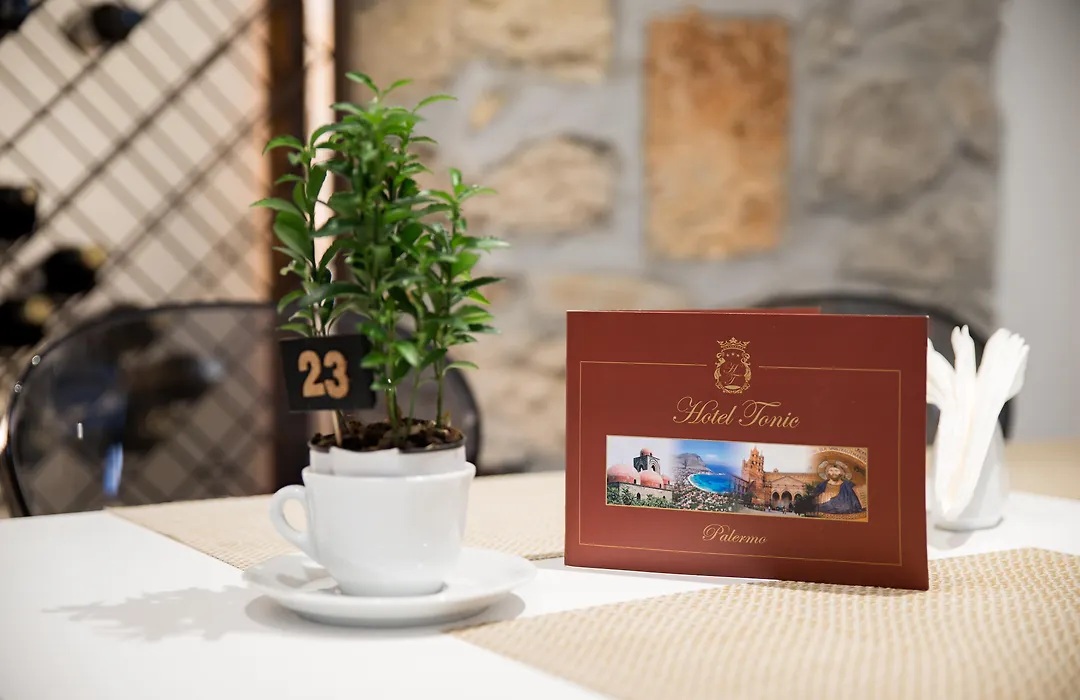 Hotel Tonic-1