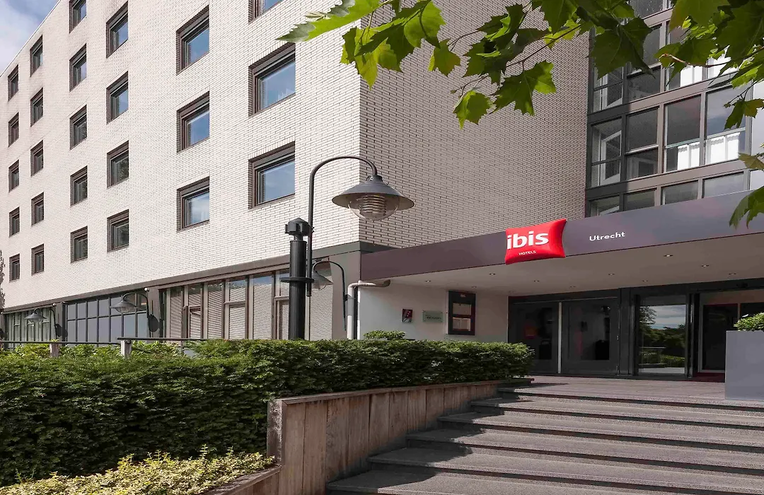 Ibis Utrecht-1