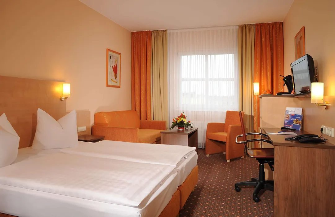 Plaza Inn Berlin Charlottenburg-1
