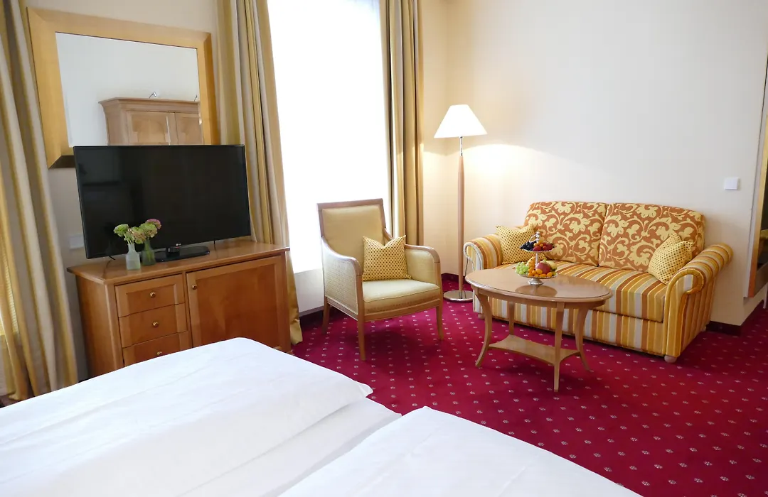 Hotel An Der Oper-1