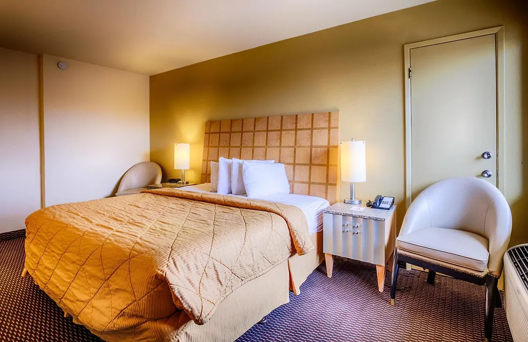 Howard Johnson By Wyndham Flagstaff-1