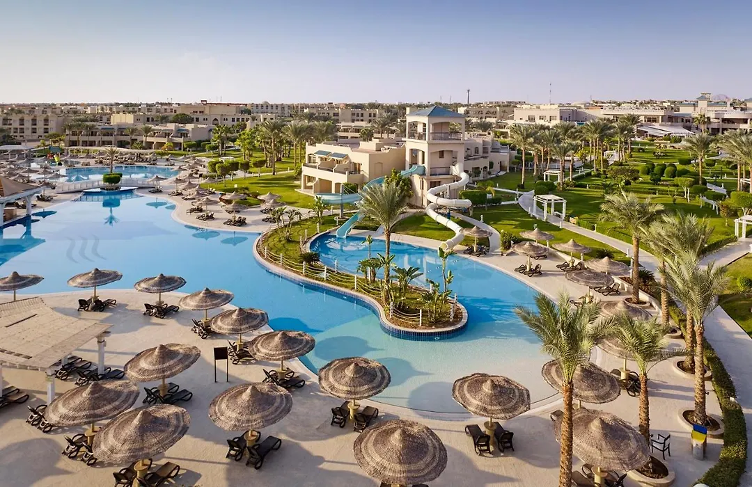 Coral Sea Holiday Resort&Aqua Park-1