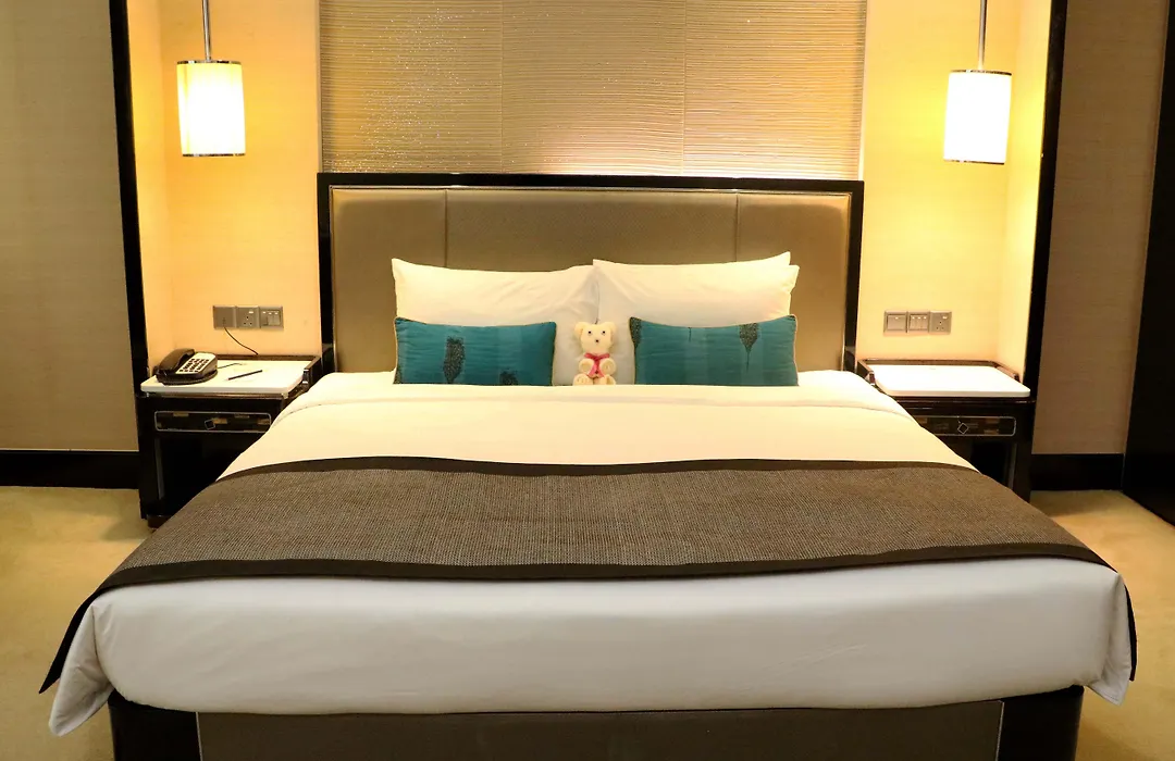 Pacific Regency Hotel Suites-1