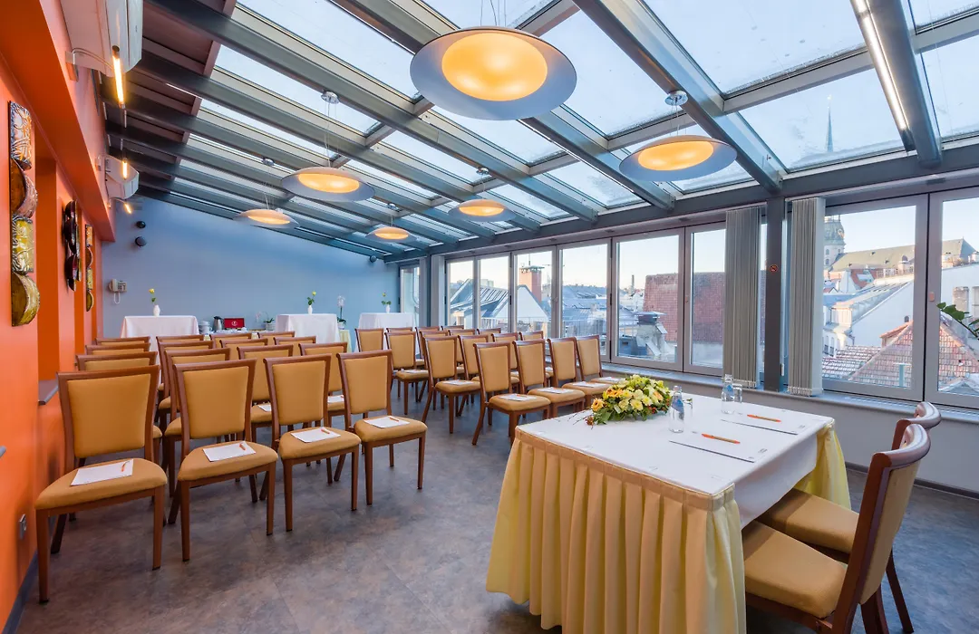 Avalon Hotel&Conferences-1