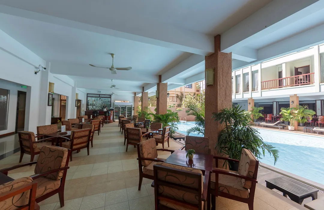Smiling Hotel-1