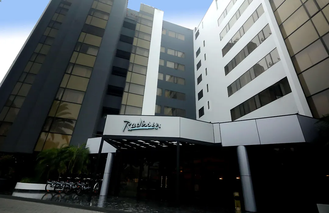 Radisson Hotel Plaza Del Bosque-1