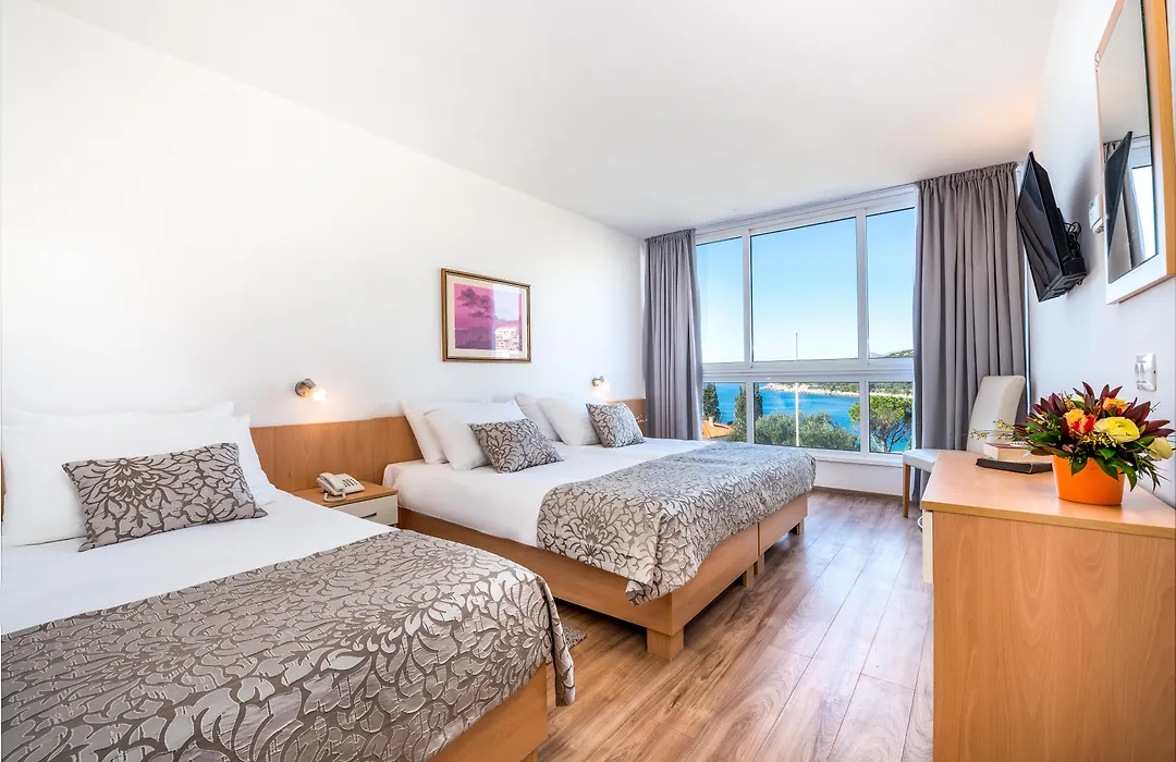 Hotel Adriatic-1