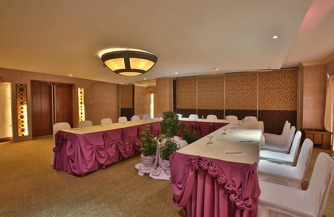 Crown Regency Suites Mactan-1