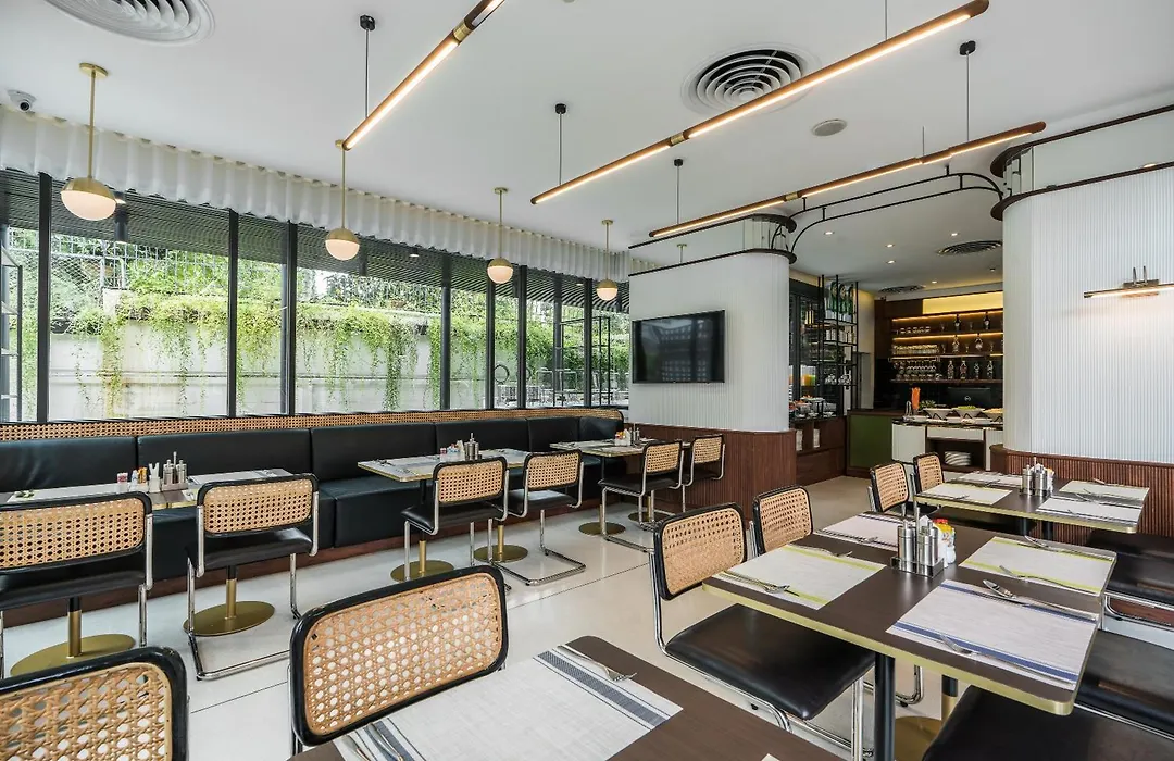 Hotel Amber Sukhumvit 85-1