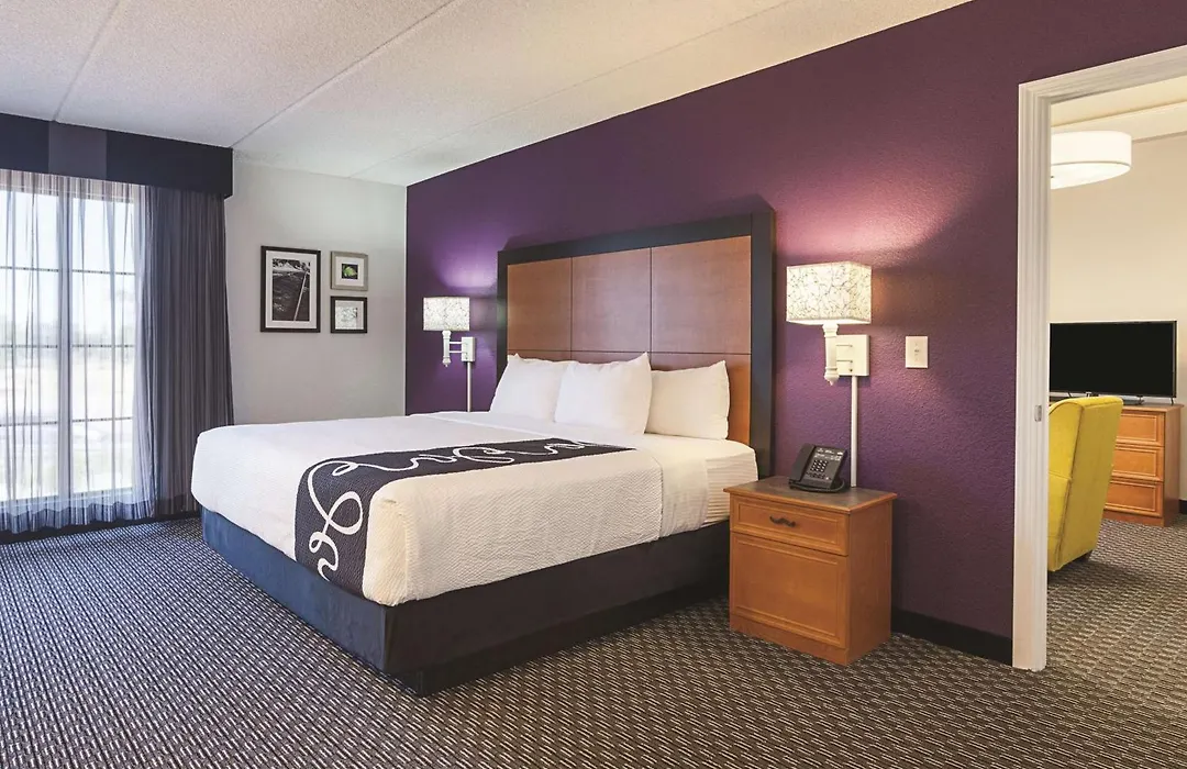La Quinta By Wyndham Miami Airport East-1
