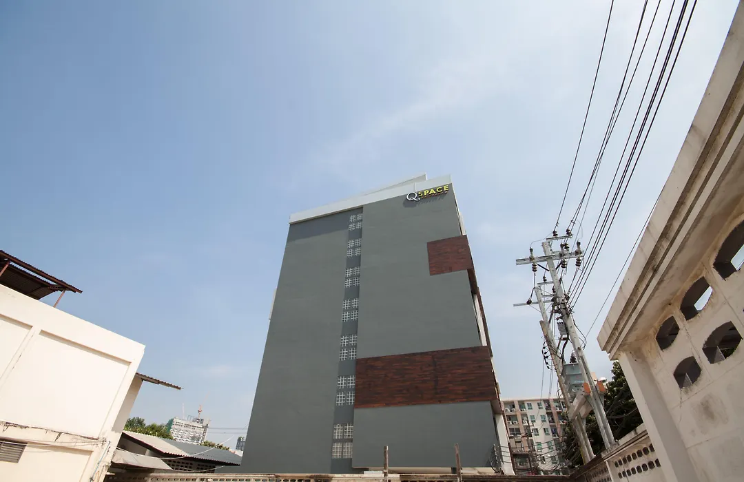 Q Space Residence-1