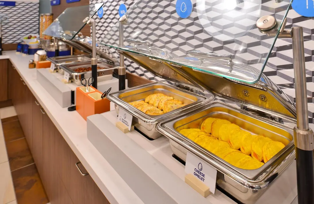 Holiday Inn Express - Plymouth By Ihg-1