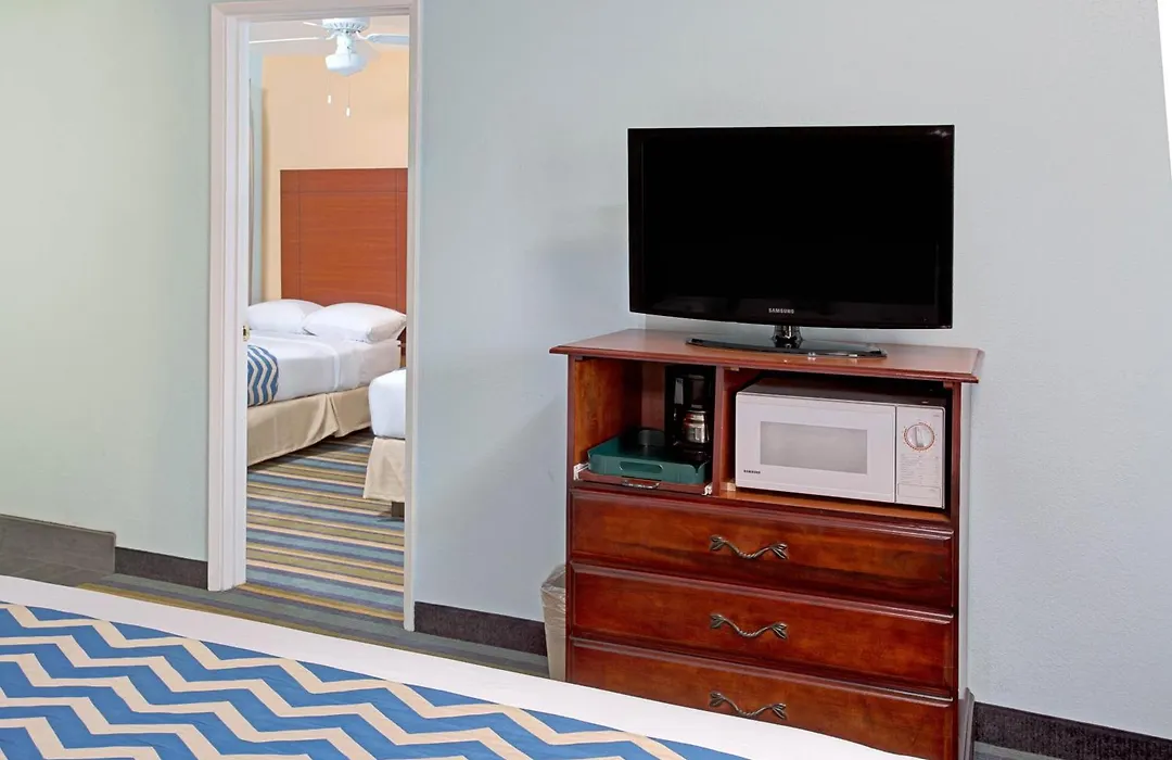 Travelodge By Wyndham Bishop-1