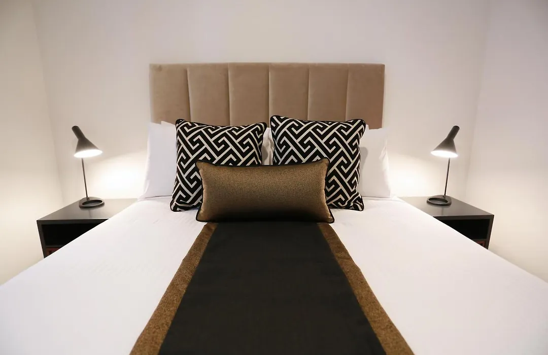 Alex Perry Hotel & Apartments-1